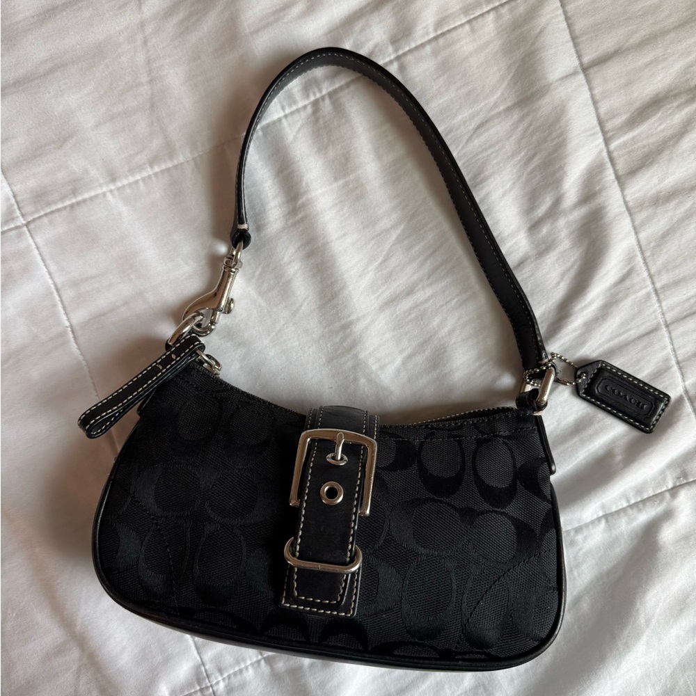 Black Coach Hampton Women's Handbag - Picture 4 of 6